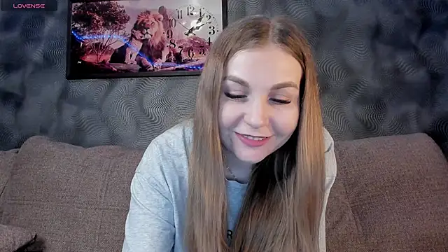 Snapshot of CassieMils chatting on February 2025 11:18:02 AM CassieMils online show from February 2025 11:18:02 AM
