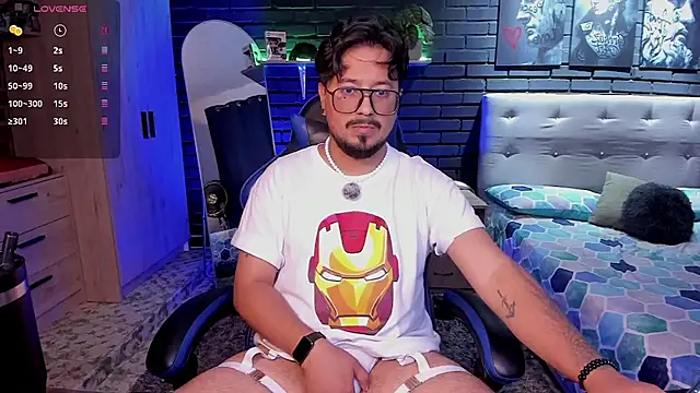 DaviidEvans  online show from March 2026 04:18:02 PM