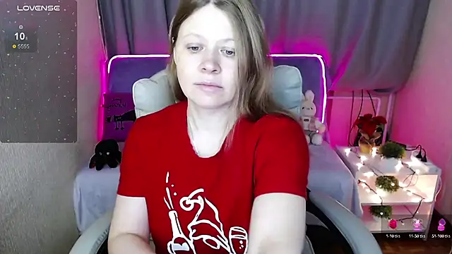 Snapshot of alekasamui chatting on December 2024 01:22:01 AM alekasamui online show from December 2024 01:22:01 AM