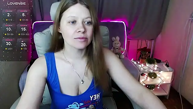 Snapshot of alekasamui chatting on January 2025 05:04:02 AM alekasamui online show from January 2025 05:04:02 AM