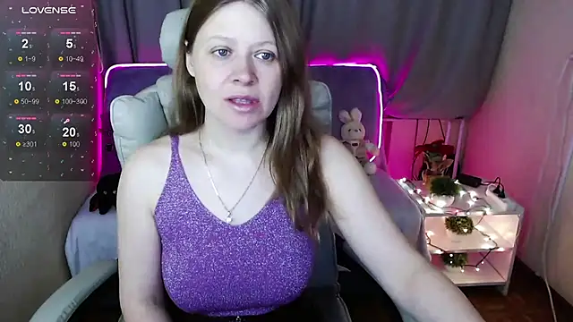 Snapshot of alekasamui chatting on January 2025 12:27:01 AM alekasamui online show from January 2025 12:27:01 AM