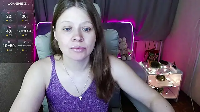 Snapshot of alekasamui chatting on January 2025 03:31:01 AM alekasamui online show from January 2025 03:31:01 AM