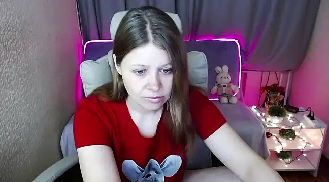 Snapshot of alekasamui chatting on January 2025 12:39:02 AM alekasamui online show from January 2025 12:39:02 AM