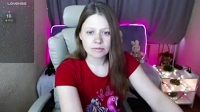 Snapshot of alekasamui chatting on February 2025 05:40:01 AM alekasamui online show from February 2025 05:40:01 AM