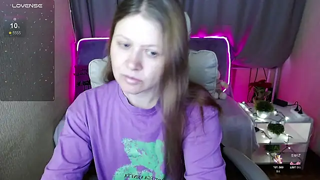 Snapshot of alekasamui chatting on February 2025 05:16:01 AM alekasamui online show from February 2025 05:16:01 AM