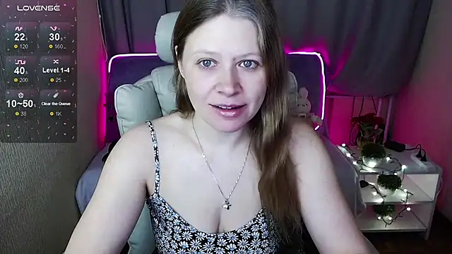 Snapshot of alekasamui chatting on February 2025 10:11:02 PM alekasamui online show from February 2025 10:11:02 PM