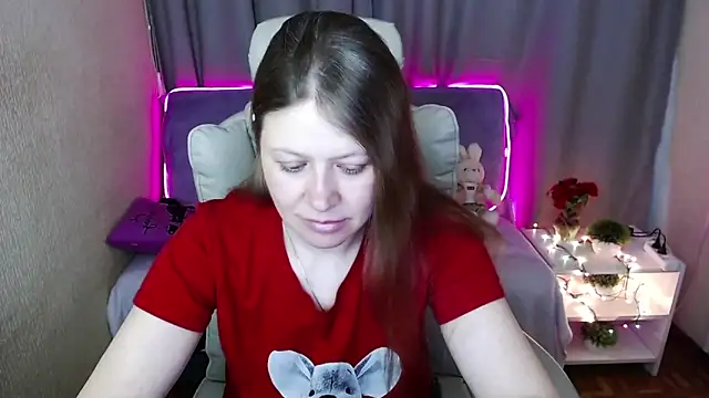 Snapshot of alekasamui chatting on March 2025 01:43:01 AM alekasamui online show from March 2025 01:43:01 AM