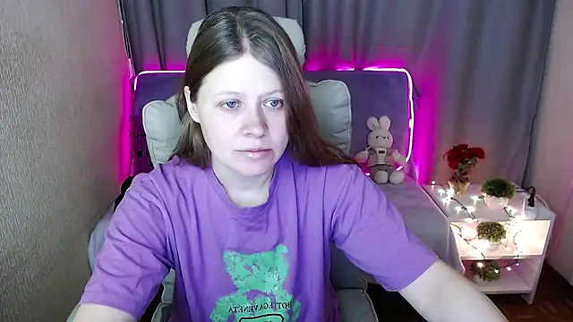 Snapshot of alekasamui chatting on March 2025 01:35:02 AM alekasamui online show from March 2025 01:35:02 AM