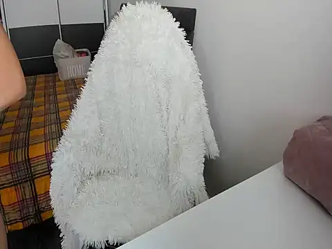 MeliEva online show from November 2025 09:43:01 AM