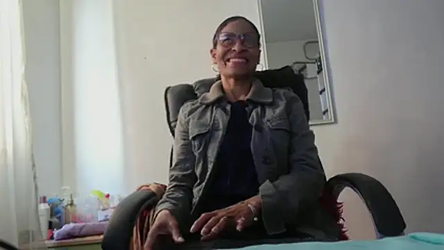 Snapshot of Aries_Mature chatting on April 2026 08:37:01 PM Aries Mature online show from April 2026 08:37:01 PM