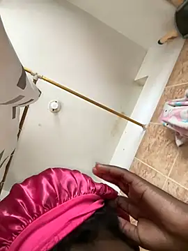 Tayra Siny online show from January 2026 06:09:01 PM