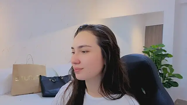 ava blue online show from April 2026 07:59:01 PM