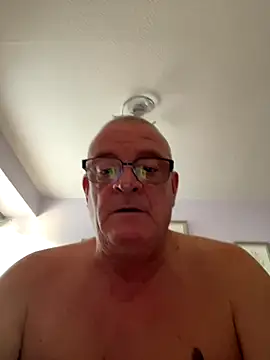 Garry831 online show from November 2025 03:12:02 PM