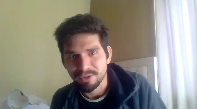 Snapshot of Tomthelong chatting on February 2025 10:43:01 PM Tomthelong online show from February 2025 10:43:01 PM