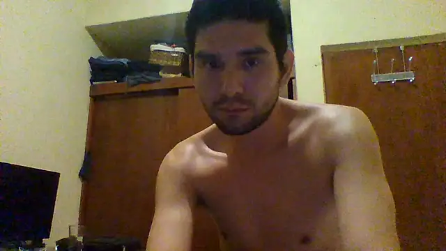 Snapshot of Tomthelong chatting on October 2025 11:55:02 AM Tomthelong online show from October 2025 11:55:02 AM