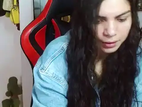 Nikkykora15 online show from December 2024 09:44:02 PM