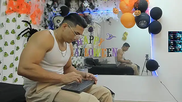 ChoreyTaiylor online show from October 2025 02:29:01 PM