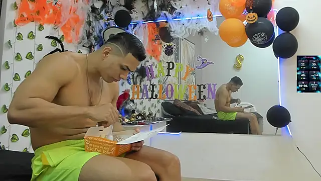 ChoreyTaiylor online show from October 2025 03:13:01 PM