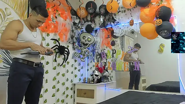 ChoreyTaiylor online show from October 2025 02:13:02 PM