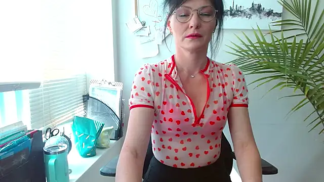 Snapshot of City_Kat chatting on June 2026 03:01:02 PM City Kat online show from June 2026 03:01:02 PM