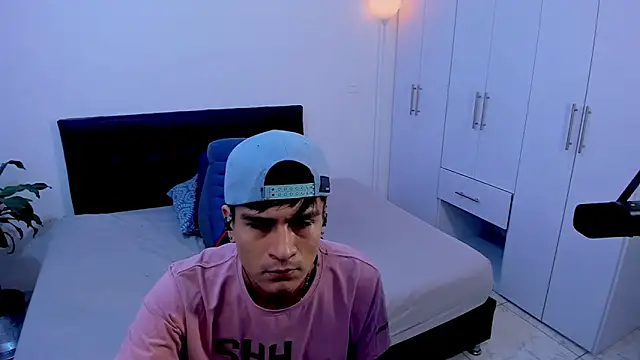 Eiden allenx online show from January 2025 01:56:02 PM