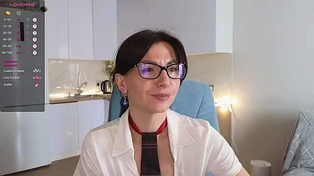 Snapshot of Mary_love16 chatting on May 2026 08:21:01 AM Mary love16 online show from May 2026 08:21:01 AM
