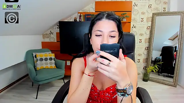 EmillyTaylor online show from December 2024 04:18:01 AM
