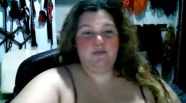 Snapshot of squirt322bbw chatting on January 2025 07:15:01 PM squirt322bbw online show from January 2025 07:15:01 PM