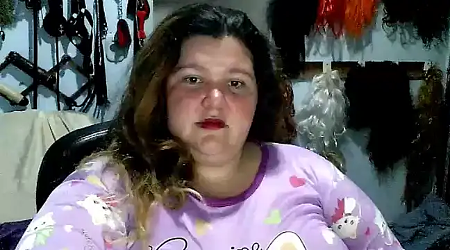 Snapshot of squirt322bbw chatting on February 2025 08:37:01 PM squirt322bbw online show from February 2025 08:37:01 PM