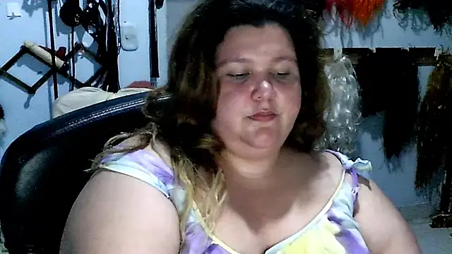Snapshot of squirt322bbw chatting on March 2025 06:43:01 PM squirt322bbw online show from March 2025 06:43:01 PM