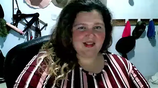 Snapshot of squirt322bbw chatting on March 2025 01:54:01 AM squirt322bbw online show from March 2025 01:54:01 AM