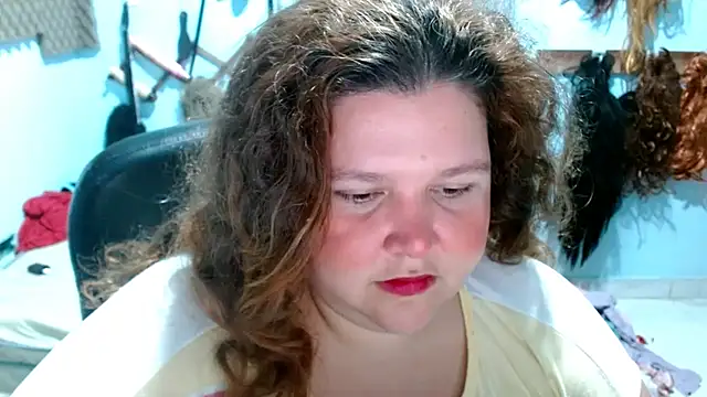 Snapshot of squirt322bbw chatting on September 2025 07:26:01 PM squirt322bbw online show from September 2025 07:26:01 PM