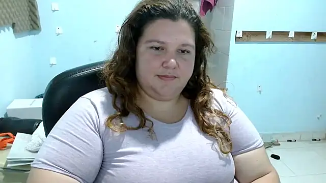 Snapshot of squirt322bbw chatting on October 2025 07:35:02 PM squirt322bbw online show from October 2025 07:35:02 PM