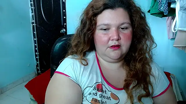 Snapshot of squirt322bbw chatting on October 2025 07:19:02 PM squirt322bbw online show from October 2025 07:19:02 PM