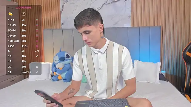 Snapshot of DustinLevine chatting on May 2026 12:23:02 PM DustinLevine online show from May 2026 12:23:02 PM