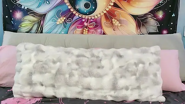 SaraBearXo online show from February 2026 12:39:02 PM