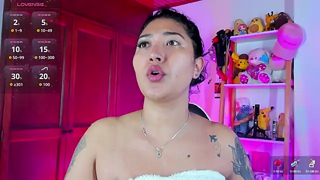 eymy-hadid online show from September 2025 02:21:01 PM