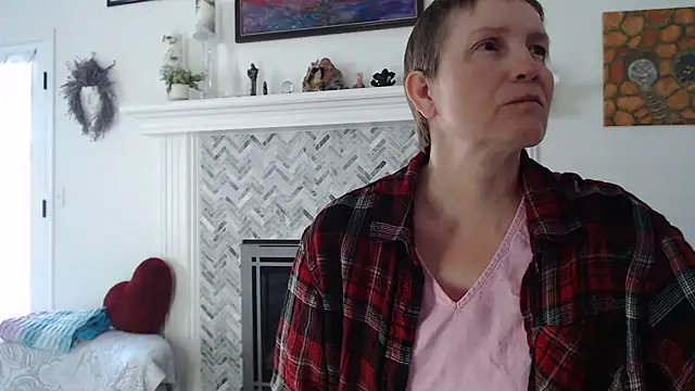 AuroraWillows online show from March 2026 03:38:01 PM