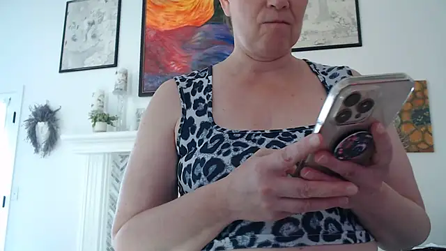 Snapshot of AuroraWillows chatting on July 2026 05:28:02 PM AuroraWillows online show from July 2026 05:28:02 PM