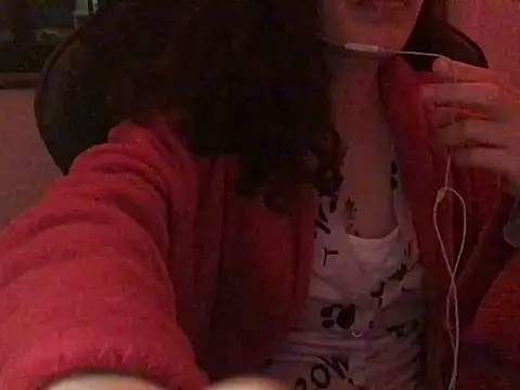 Snapshot of YumieCp chatting on February 2025 10:15:02 AM YumieCp online show from February 2025 10:15:02 AM