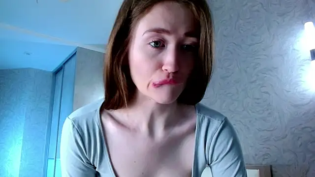Snapshot of millllina chatting on March 2025 04:00:02 PM millllina online show from March 2025 04:00:02 PM