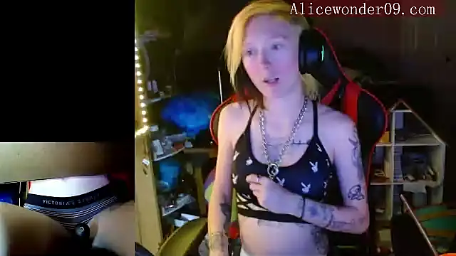 alicewonder09 online show from December 2024 05:59:02 AM