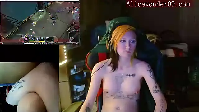 alicewonder09 online show from December 2024 07:45:02 AM