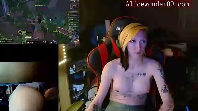alicewonder09 online show from December 2024 07:11:02 AM