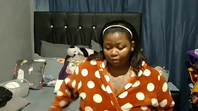 caramelbooty69 online show from October 2025 07:00:01 PM