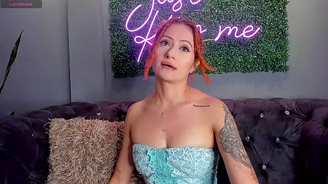 amy e online show from January 2025 01:00:01 AM