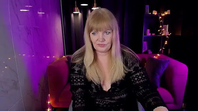 NicoleKind online show from January 2025 05:20:01 AM