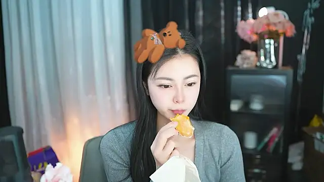 Ocean--Lili online show from March 2025 02:12:02 PM