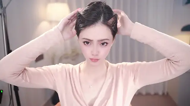 Ocean--Lili online show from November 2025 02:05:02 PM