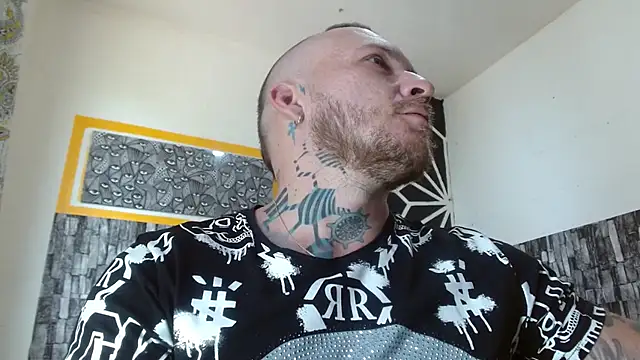 stripnolimits online show from December 2025 04:38:01 PM